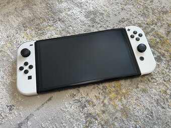 Nintendo Switch OLED - 2