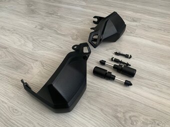 Deflektor na riaditka Suzuki V-Strom DL1000 - 2