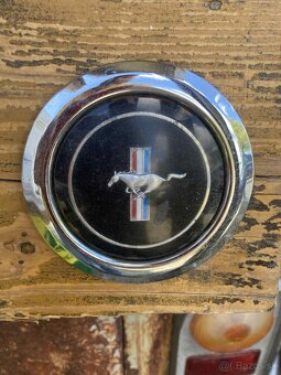 Dekoracia / vesiak Ford Mustang - 2
