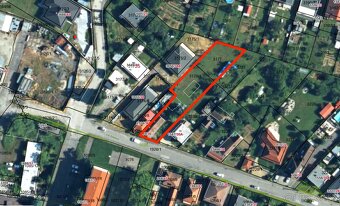 PREDAJ - STAVEBNÝ POZEMOK SO STARŠÍM DOMOM - ZLATÉ MORAVCE - 2