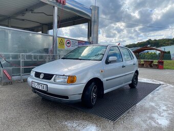 Volkswagen Polo - 2