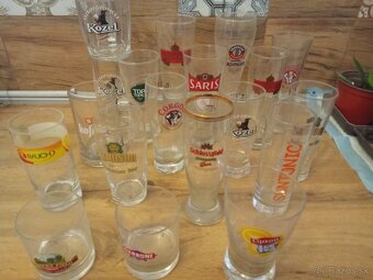 Zbierka rôznych sklenených poharov  20 vzorov - 2