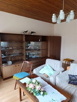 Starší nábytok do obývačky - 2