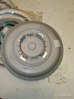 Kryty skrutiek na elektróny VW - 2