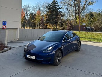 Tesla model 3 na prenájom - 2
