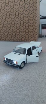 Lada 2107 1:24 - 2