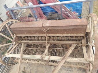 Konská sejačka Pracner Roudnice - 2