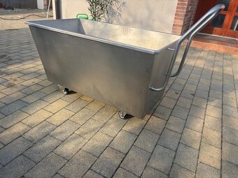 Predam Nerezovy vozik cca 250litrov - 2