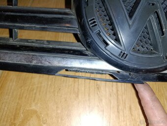 VW PASSAT B7 PREDNÁ MASKA - 2