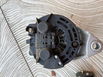 Alternátor Fiat Stilo 1.6, BOSCH 0124325058 - 2
