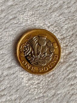 Minca Elizabeth II. One pound 2017 ===CENU NAVRHNITE=== - 2
