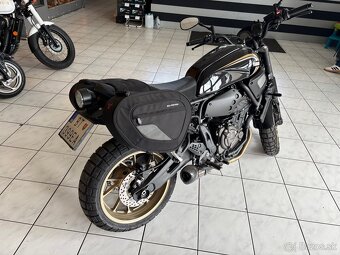 Yamaha Xsr 700 - 2