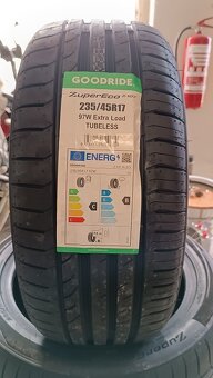 235/45 R17 97W letné Goodride - 2