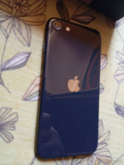 iPhone SE 2020 - 2