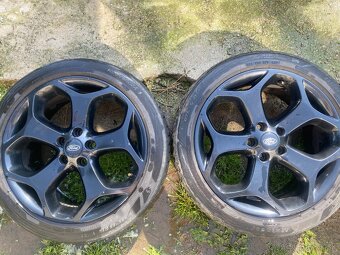 Elektróny 225/45 R18 - 2
