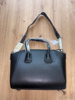 Givenchy kabelka čierna - 2