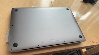 Macbook Air 13" - M1 2020 - 8GB RAM - Batéria 87% - AKO NOV - 2