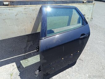 Peugeot 407 kombi LZ dvere ,čierna met - 2