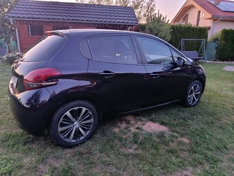 Predám peugeot 208 1.2 benzín - 2
