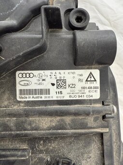 Predám svetlo Audi Q3 - 2