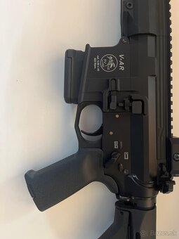 AR 15 V-AR 223 rem 5,56x45 piest - 2