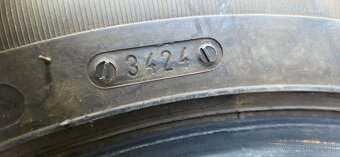 Predam pneu Sebring 205/55 R16 zimne takmer nove - 2