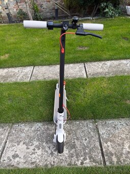 Xiaomi Scooter 3 Gray - 2
