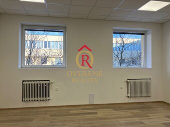 Na prenájom kancelária 28 m2 - Banská Bystrica K111ZL - 2