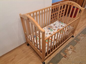 Drevená detská postieľka - 2