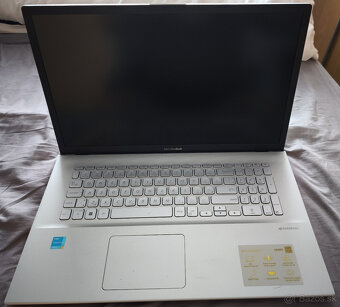 ASUS VivoBook 17 X712E - 2