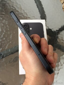 Apple iPhone 16 128GB - 2