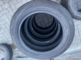 215/55R17 Falken - 2