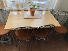 Jedalensky stôl + stoličky - 2