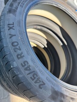 Continental 245/45R20 - 2