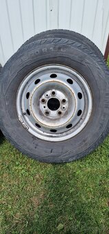 Pneu 215/70 R15 C - 2