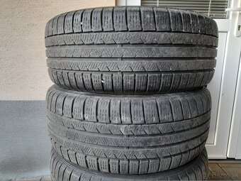 Pneu 235/50 R17 - 2