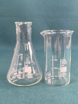 Laboratórne odmerné banky , banka, Simax - 2