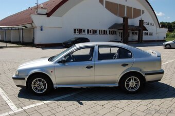 Škoda Octavia - 2