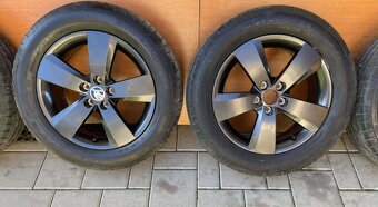 Skoda  Scala disky schwarz 6jxR16 ET35 195 60 R16 Letné - 2