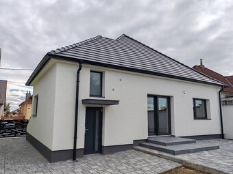 Komplene zrekonštruovaný dom, možná výmena za byt. - 2