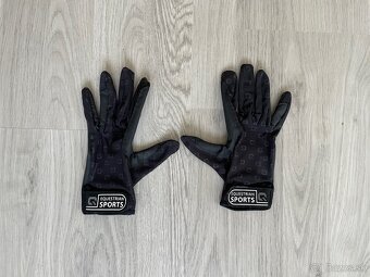 Opasok, rukavice, šiltovka - 2