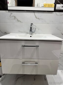 Skrinka s umývadlom - 2