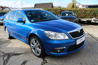 Škoda Octavia Combi 2.0 TDI CR DPF RS - 2