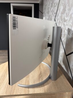 LG 27UP850K-W – Špičkový 4K monitor pre prácu aj zábavu - 2