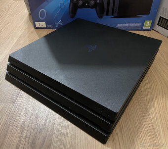 PS4 Pro 1TB - 2