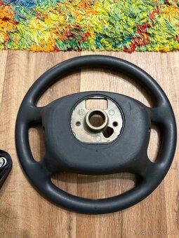 Predam volant s airbagom na Audi a4b6 - 2