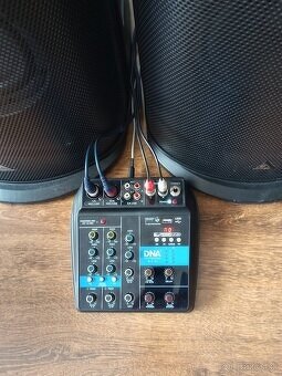 2x stĺpový systém "BEHRINGER C210" + mixpult "DNA MIX 4U - 2