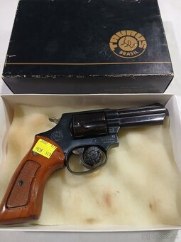 Predám revolver Taurus 3 palec - 2