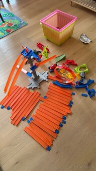 Hot wheels dráha - 2