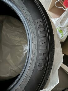 Kumho 215/55 R18 95H - 2